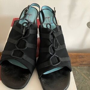 Thierry Rabotin black elegant sandals